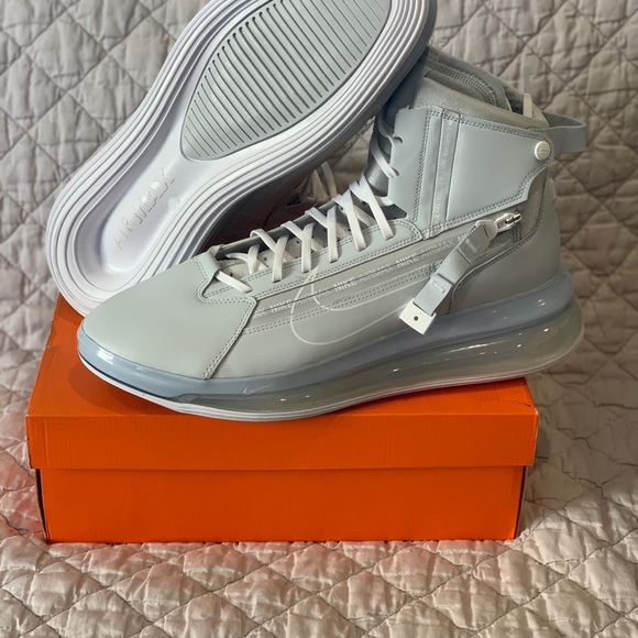 AIR MAX 720 SATURN HIGH PURE PLATINUM - Picture 14 of 16